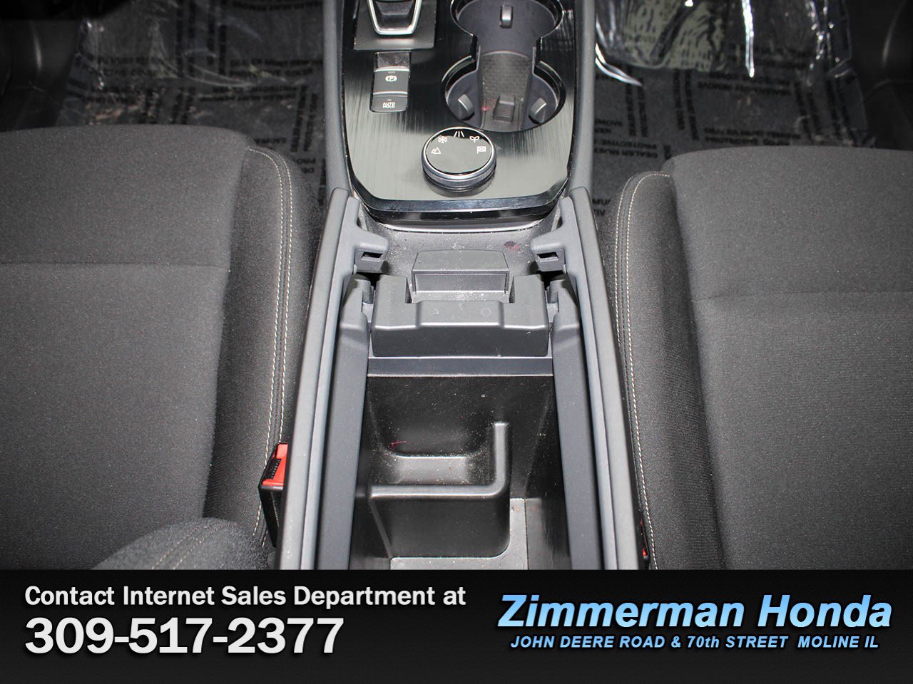 Used 2024 Nissan Rogue S image 17