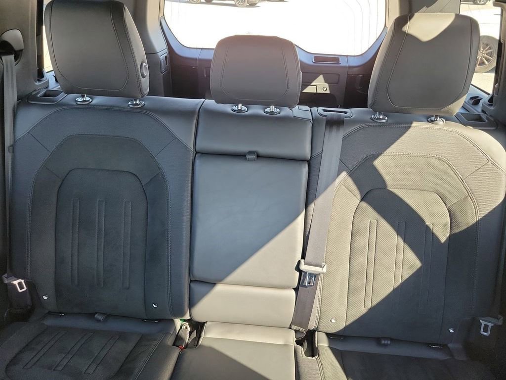 Used 2022 Land Rover Defender 110 V8 image 20