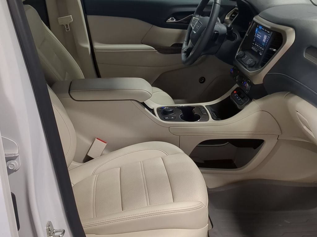 Used 2023 GMC Acadia Denali w/ Denali Technology Package AWD/4WD image 27