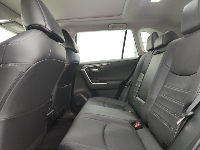 Used 2022 Toyota RAV4 Limited AWD/4WD image 10