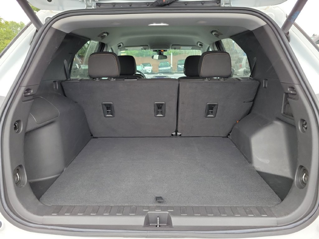 Used 2024 Chevrolet Equinox LT FWD image 12