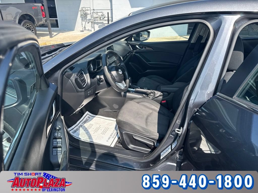 Used 2016 MAZDA MAZDA3 i Sport w/ Preferred Equipment Package FWD image 18