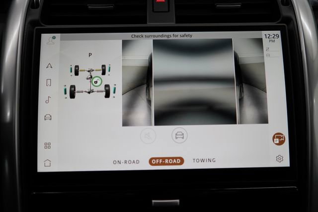 Used 2024 Land Rover Discovery S image 86