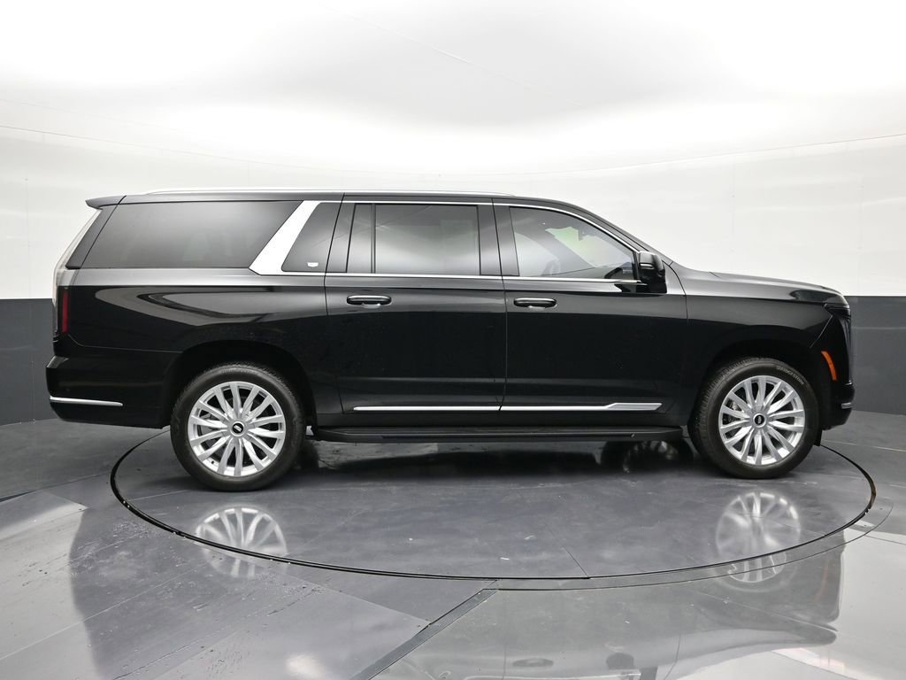 Certified 2025 Cadillac Escalade ESV Luxury image 6