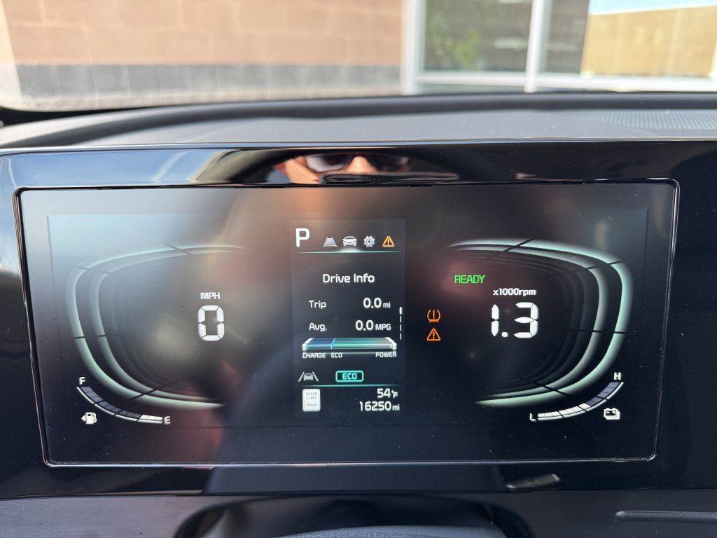 Used 2023 Kia Sportage LX image 18