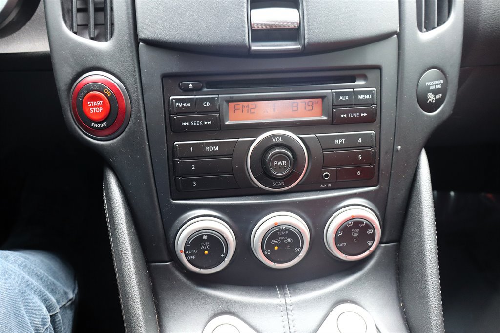 Used 2012 Nissan 370Z Coupe RWD image 21