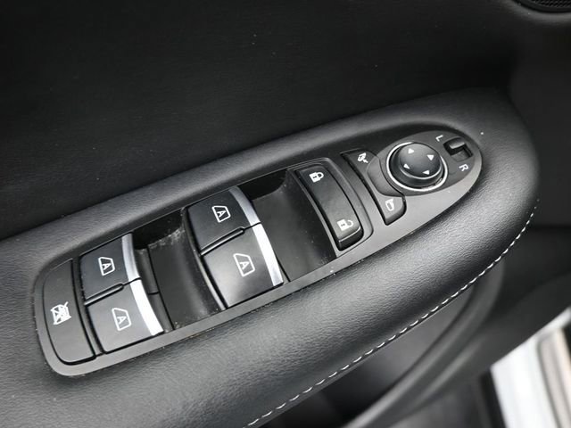 Used 2023 INFINITI QX50 Luxe image 13