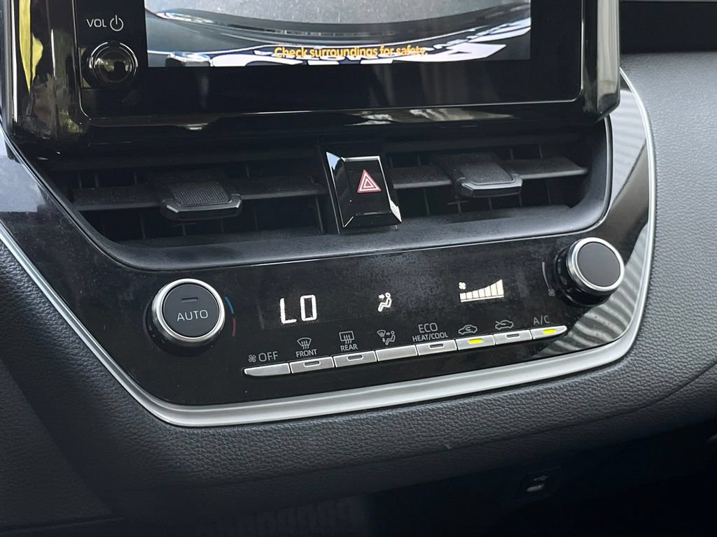 Used 2024 Toyota Corolla LE FWD image 18