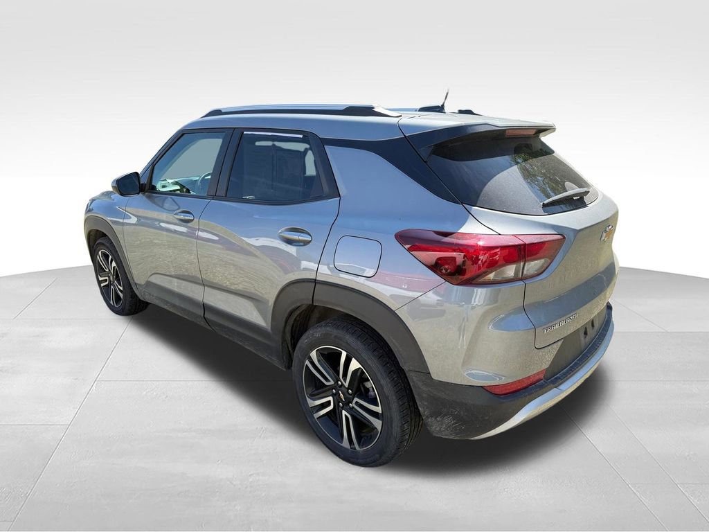 Used 2023 Chevrolet TrailBlazer LT FWD image 5
