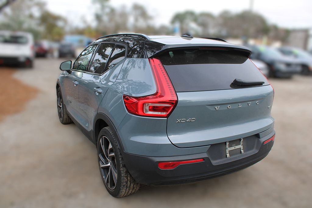 Used 2021 Volvo XC40 T5 R-Design image 12