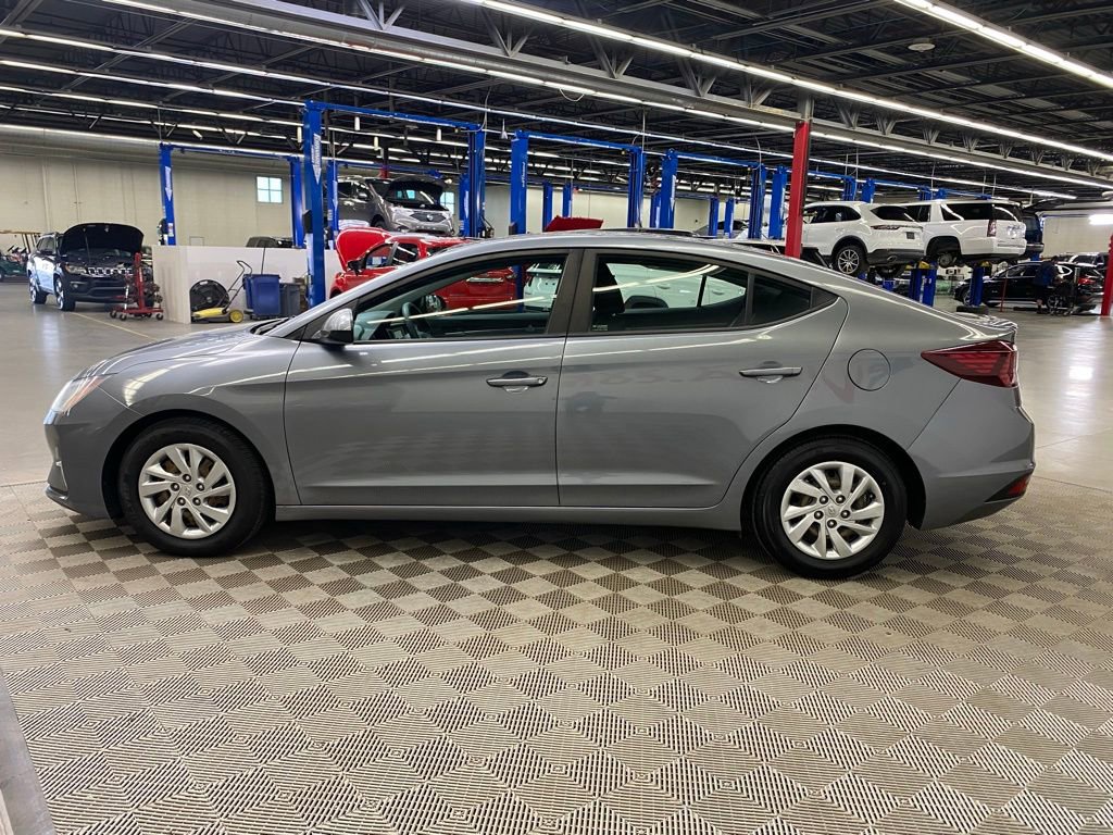 Used 2019 Hyundai Elantra SE w/ Cargo Package image 5
