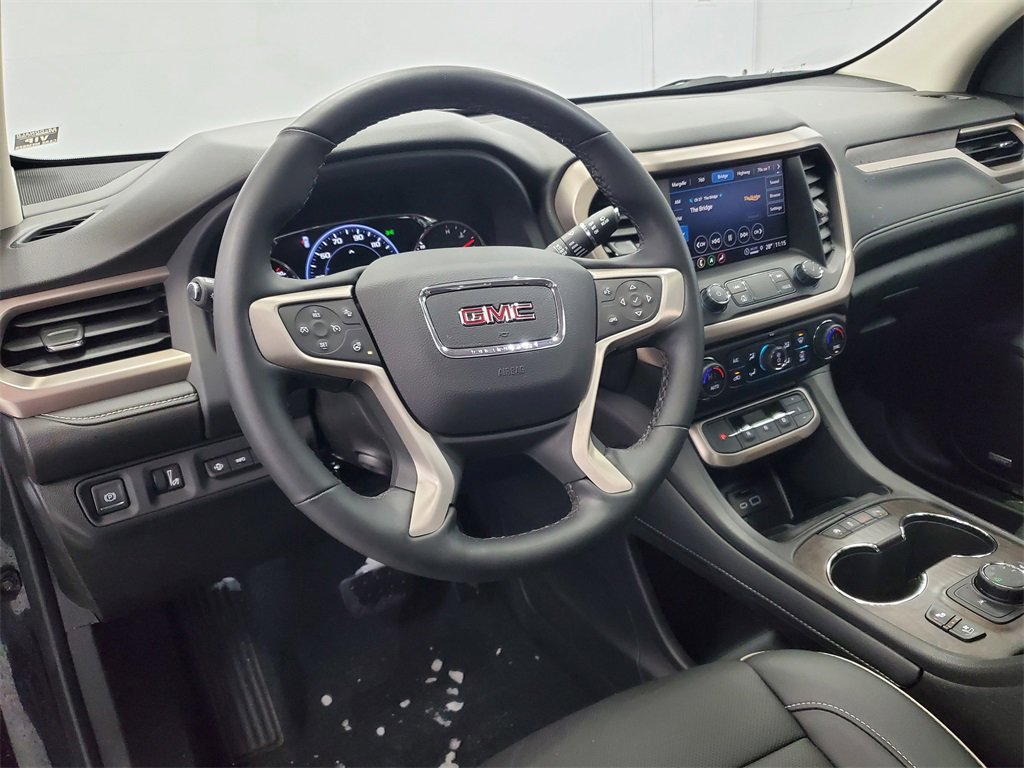 Used 2023 GMC Acadia Denali w/ Black Diamond Edition image 14