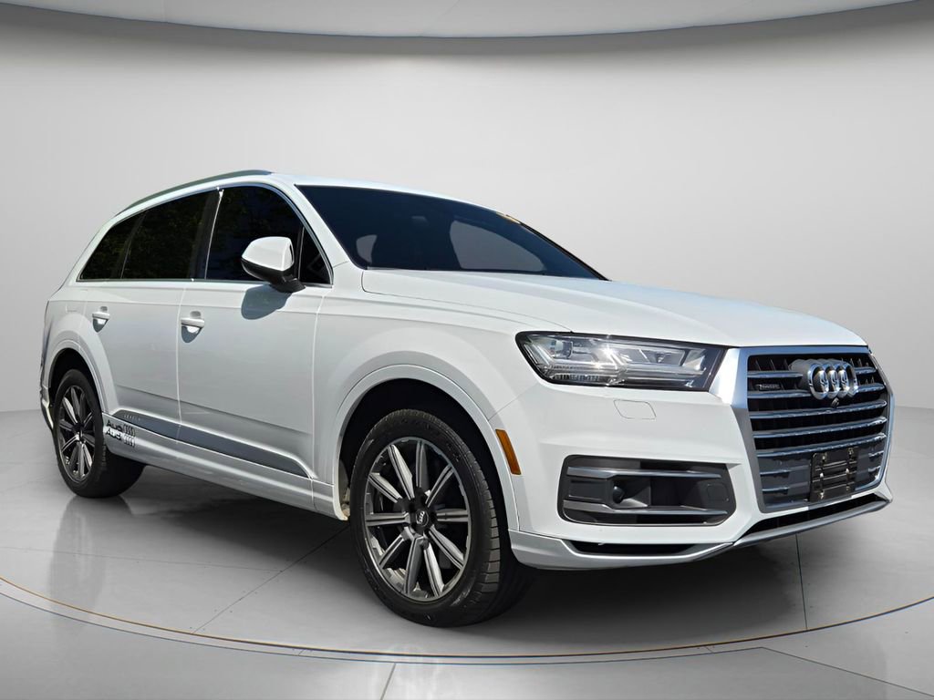 Used 2017 Audi Q7 3.0T Premium Plus w/ Premium Plus Package image 5