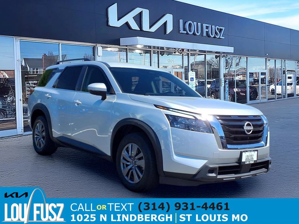 Used 2025 Nissan Pathfinder SV AWD/4WD video 1
