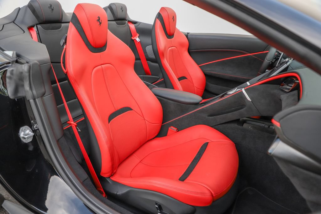 Certified 2025 Ferrari Roma Spider RWD image 14