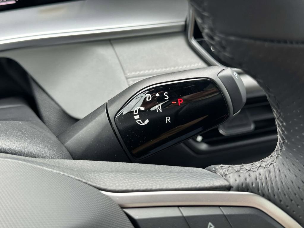 New 2026 Volkswagen Tiguan SE R-Line AWD/4WD image 20