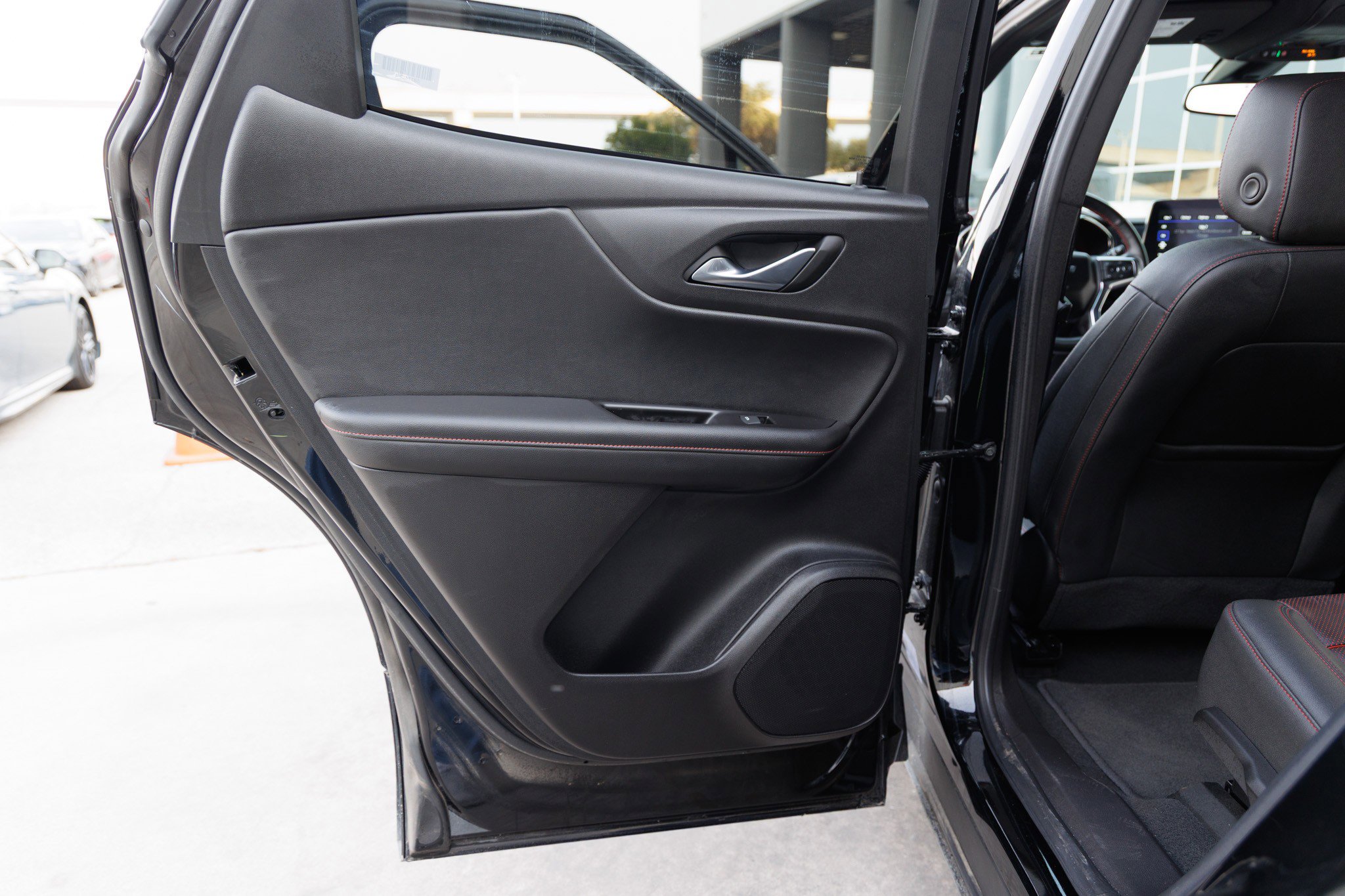 Used 2025 Chevrolet Blazer RS image 38