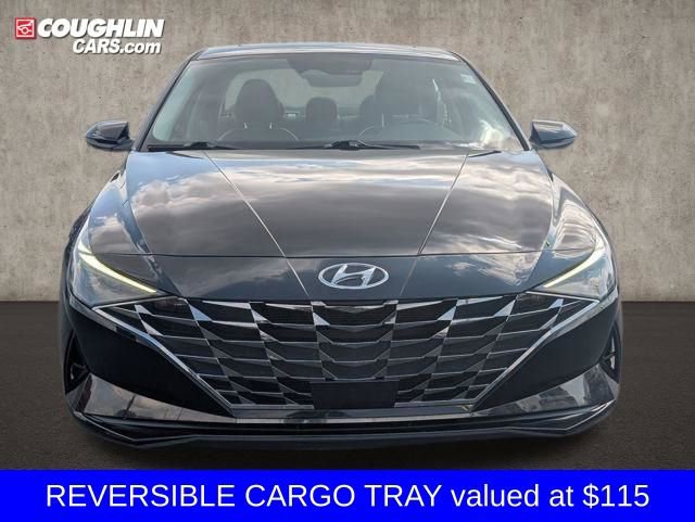Used 2021 Hyundai Elantra Limited FWD image 2
