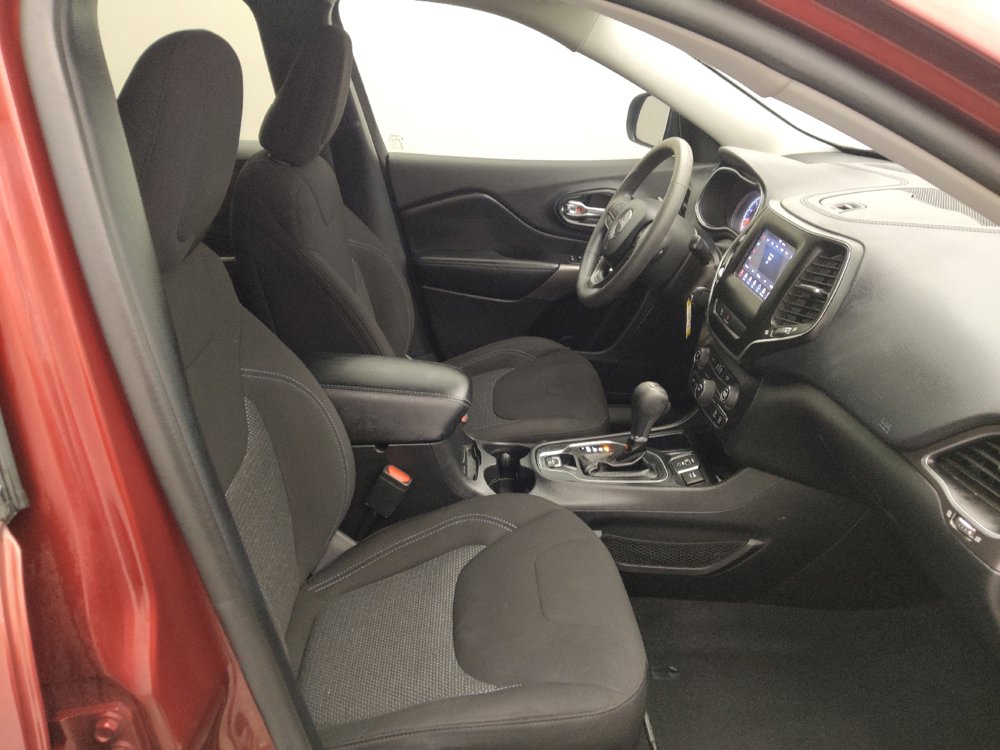 Used 2020 Jeep Cherokee Latitude FWD image 21