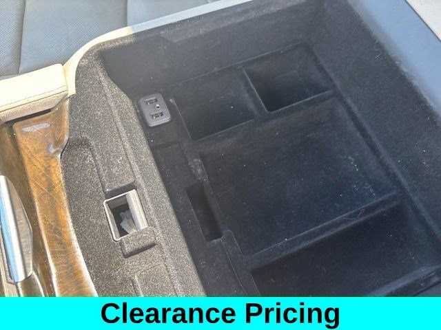 Used 2018 Cadillac Escalade ESV Luxury AWD/4WD image 25