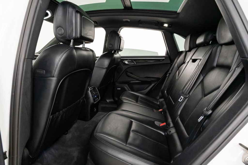 Used 2020 Porsche Macan S image 28