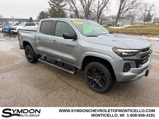 Used 2025 Chevrolet Colorado Z71 w/ Technology Package image 2