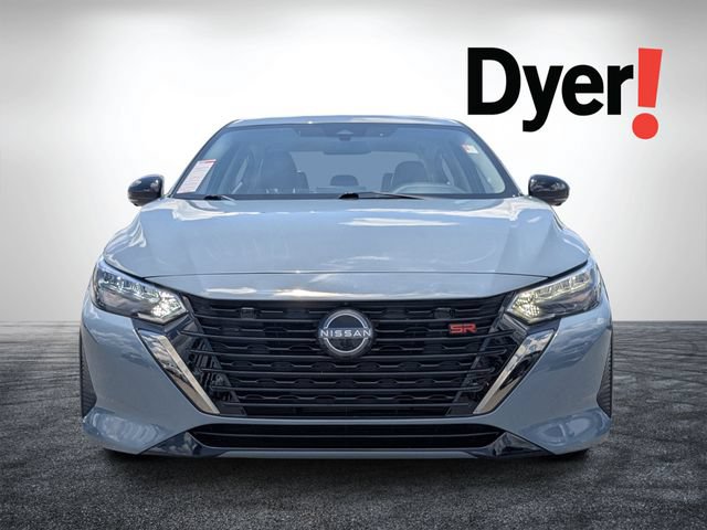 Used 2025 Nissan Sentra SR w/ SR Premium Package FWD image 9