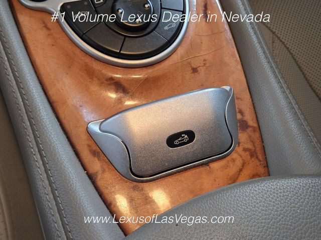 Used 2009 Mercedes-Benz SL 550 image 36