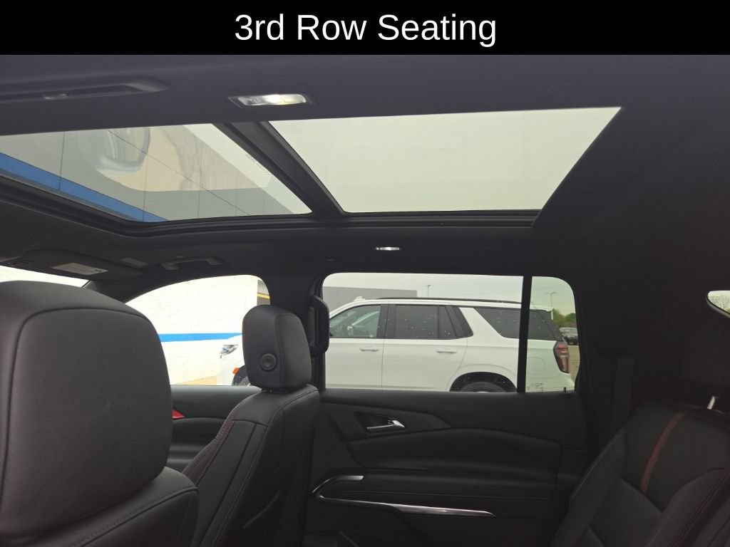 Used 2025 Chevrolet Traverse RS w/ LPO, Floor Liner Package AWD/4WD image 14