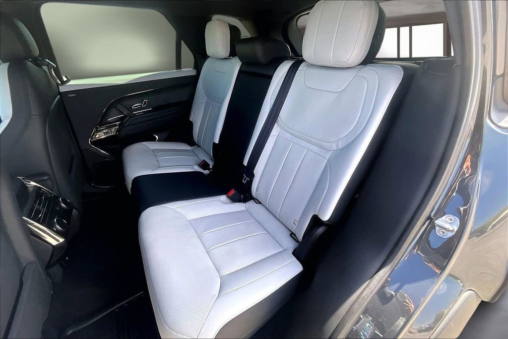 Used 2024 Land Rover Range Rover Sport Dynamic SE image 27