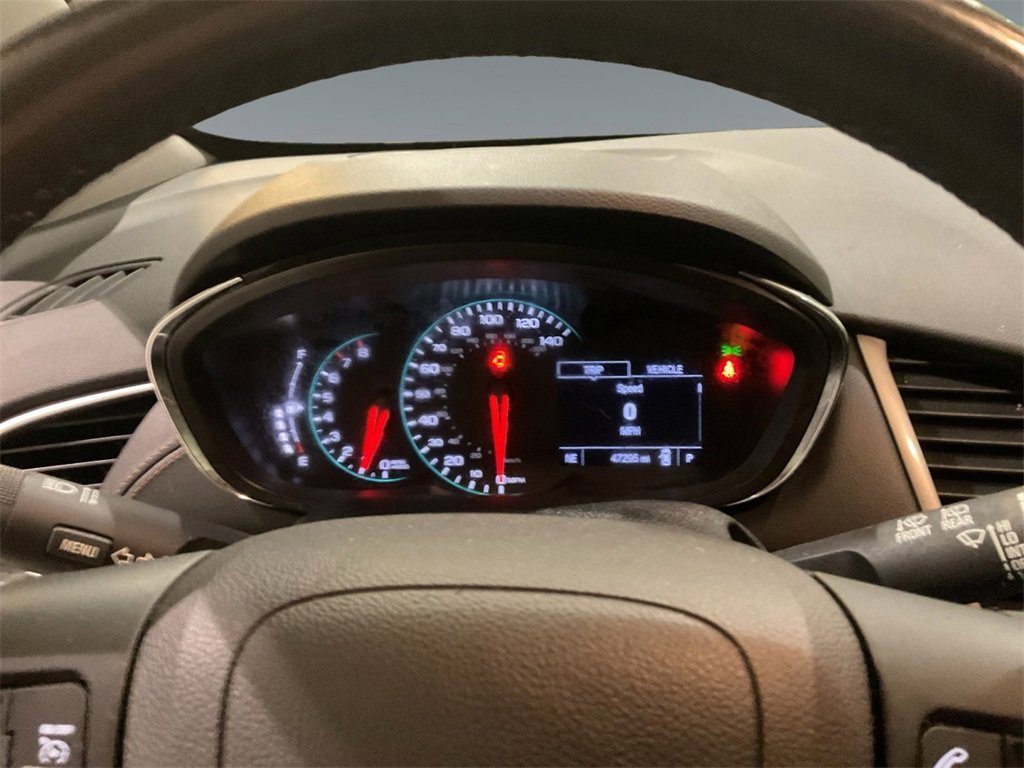 Used 2020 Chevrolet Trax LT w/ LT Convenience Package image 11
