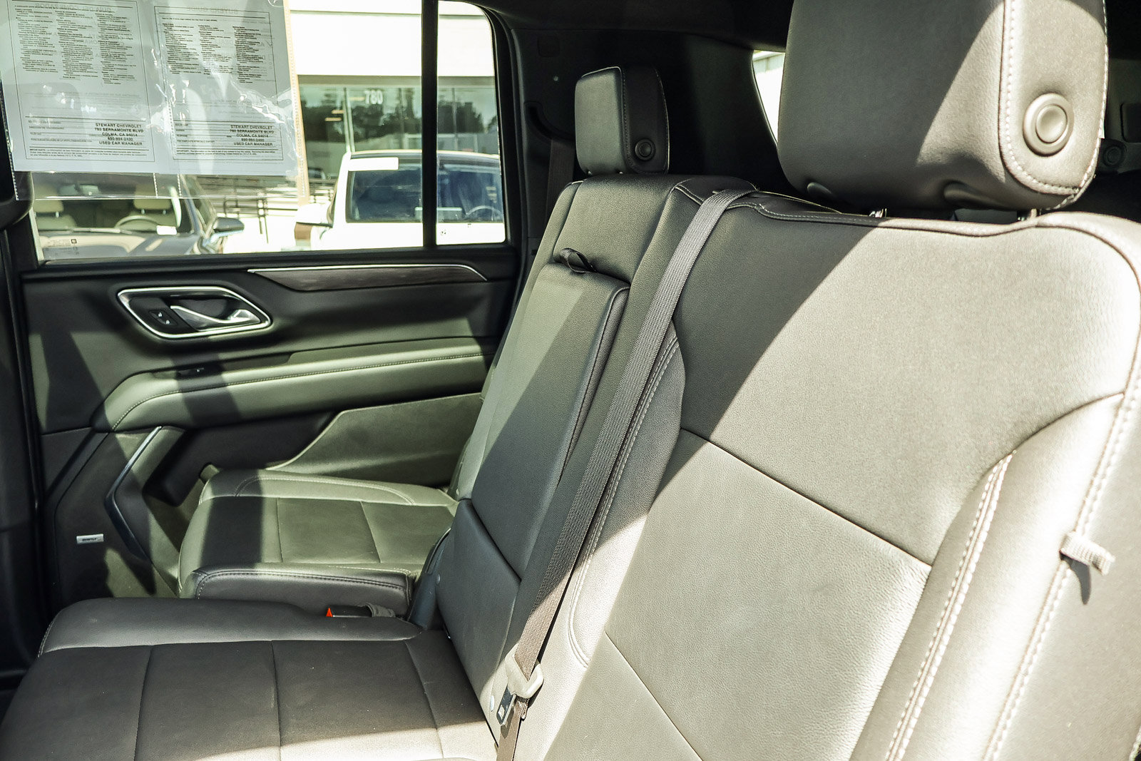 Used 2023 Chevrolet Suburban Z71 w/ Off-Road Capability Package AWD/4WD image 16