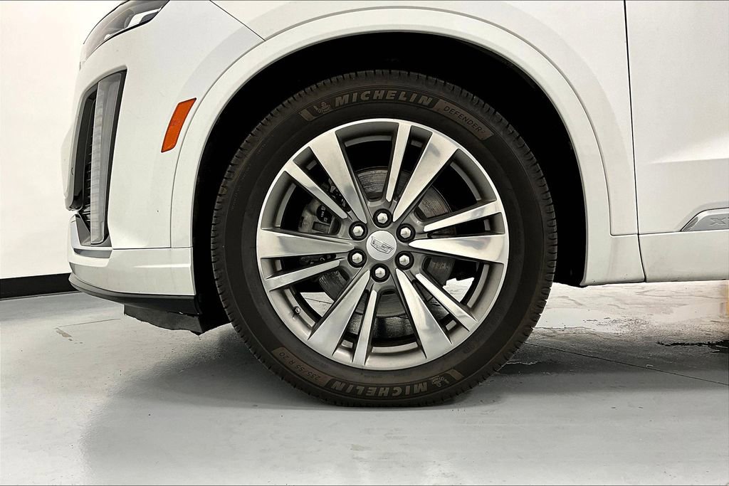 Used 2021 Cadillac XT6 Premium Luxury image 11