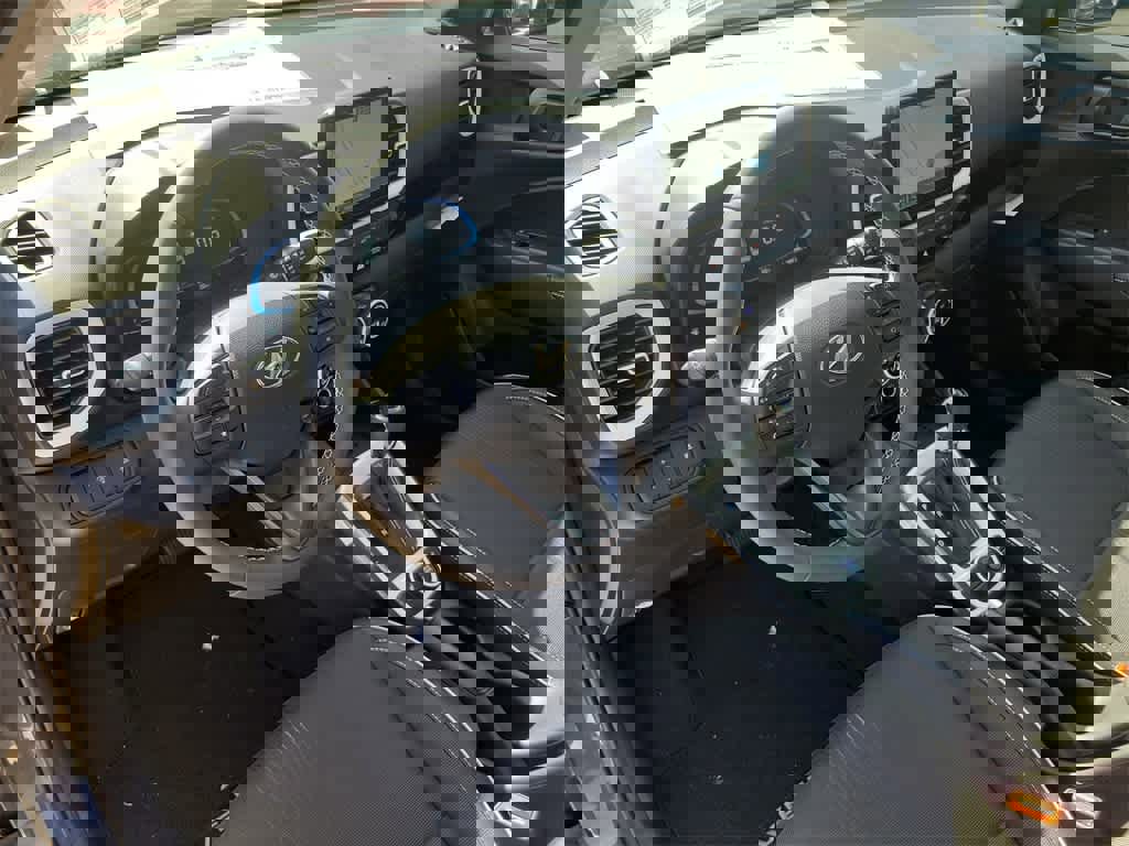 New 2025 Hyundai Venue Limited image 20