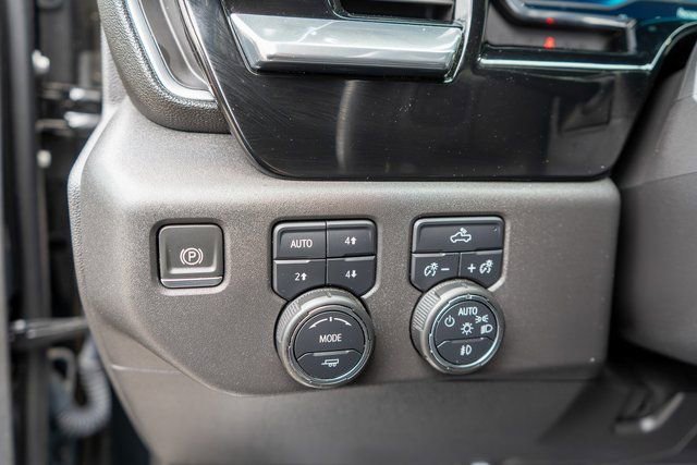 Used 2023 Chevrolet Silverado 1500 RST image 22