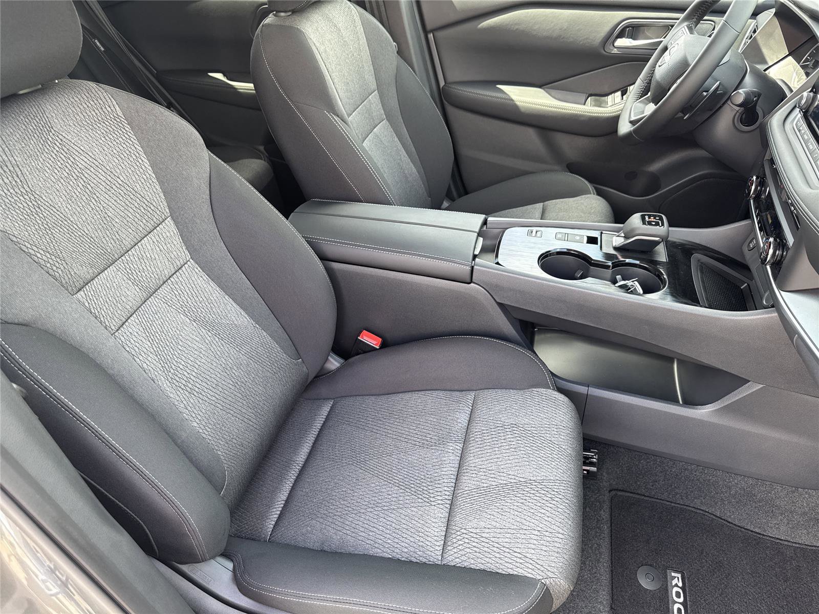 New 2026 Nissan Rogue SV FWD image 35