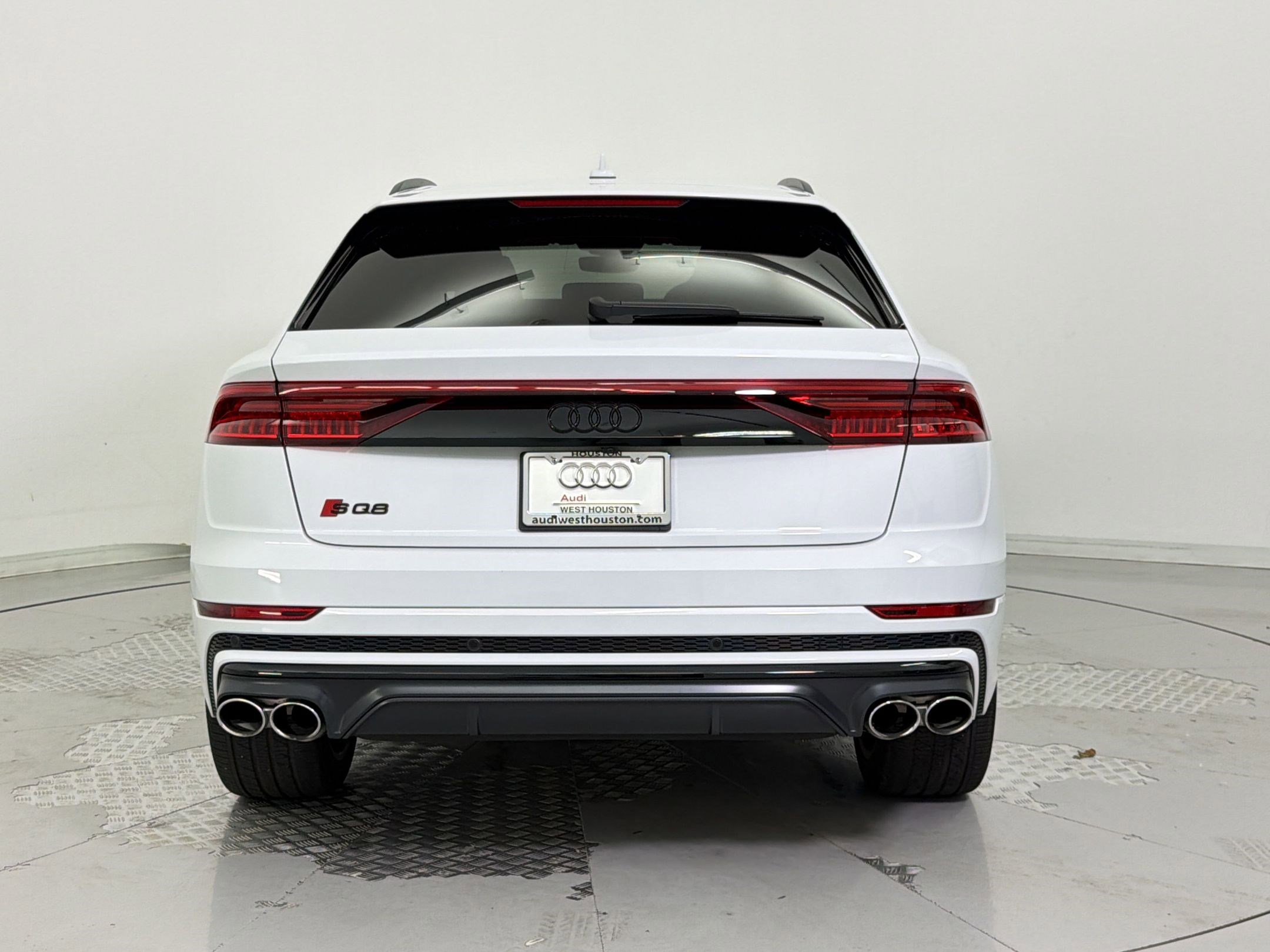 Used 2023 Audi SQ8 Prestige w/ Prestige Package AWD/4WD image 10