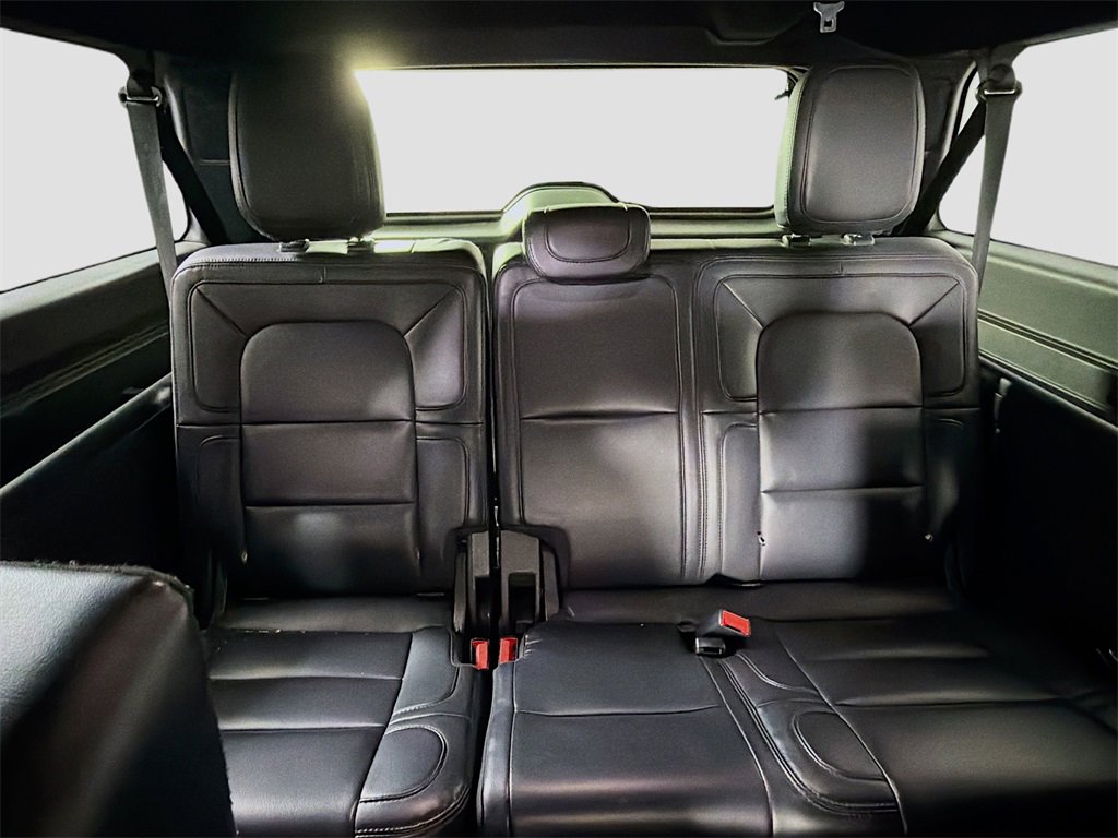 Used 2020 Lincoln Navigator L Reserve w/ Equipment Group 208A Reserve image 31