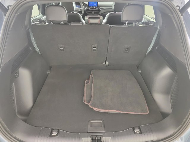 Certified 2023 Ford Escape ST-Line Select AWD/4WD image 16