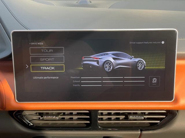 Used 2025 Lotus Emira RWD image 31