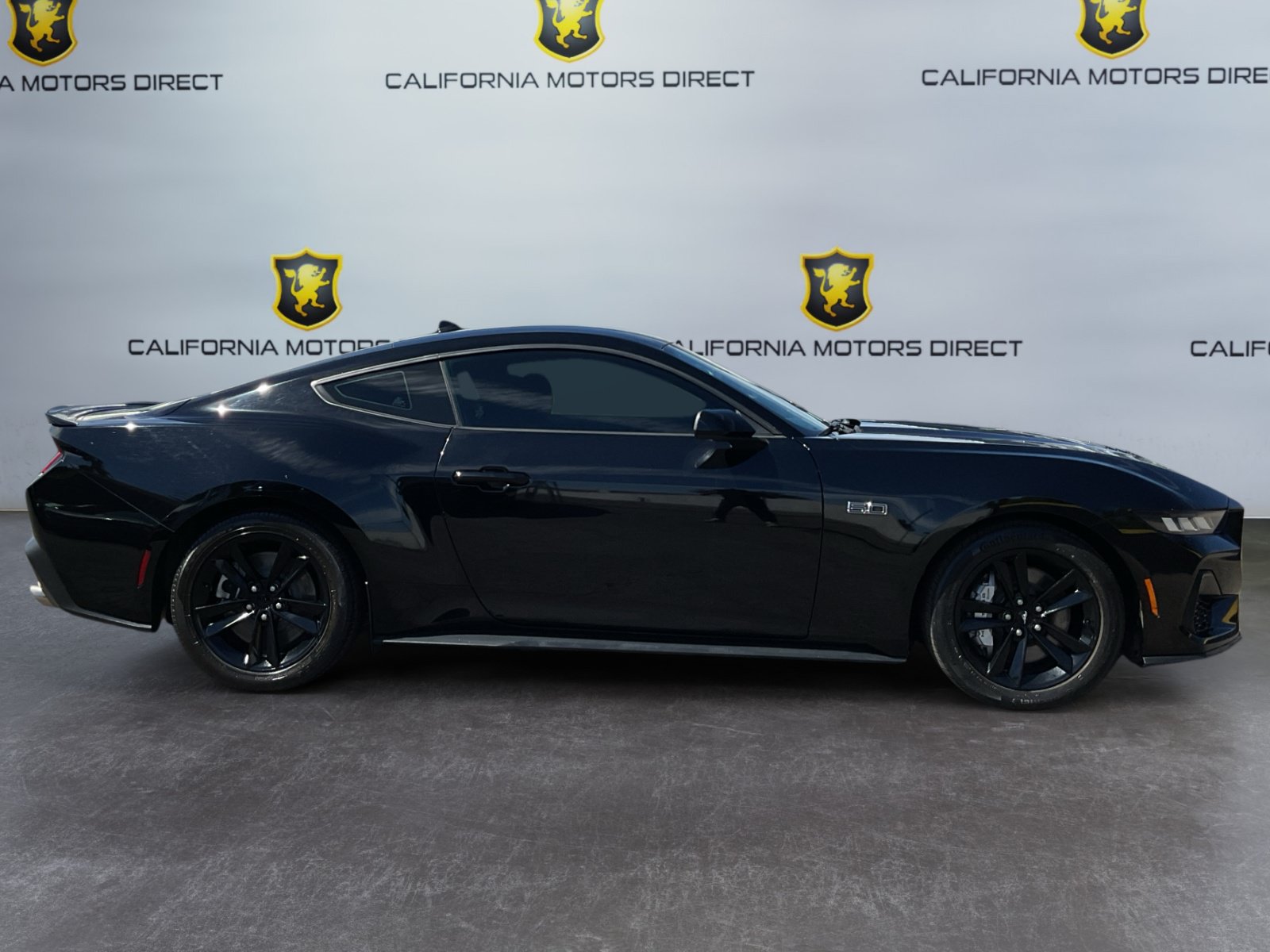 Used 2024 Ford Mustang GT RWD image 4