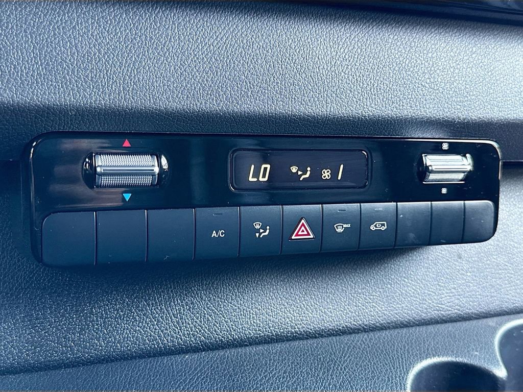 Used 2024 Mercedes-Benz Sprinter 2500 image 28