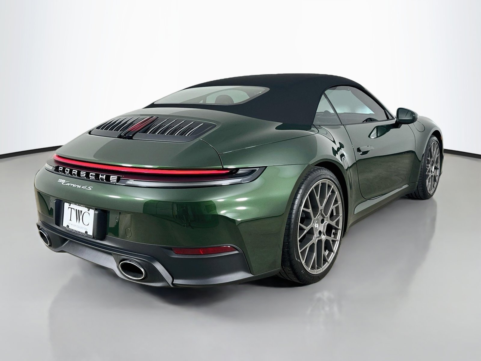 Used 2026 Porsche 911 Carrera 4S AWD/4WD image 5