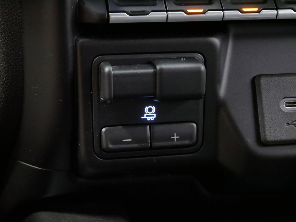 Used 2021 Chevrolet Silverado 1500 LTZ w/ Technology Package image 38