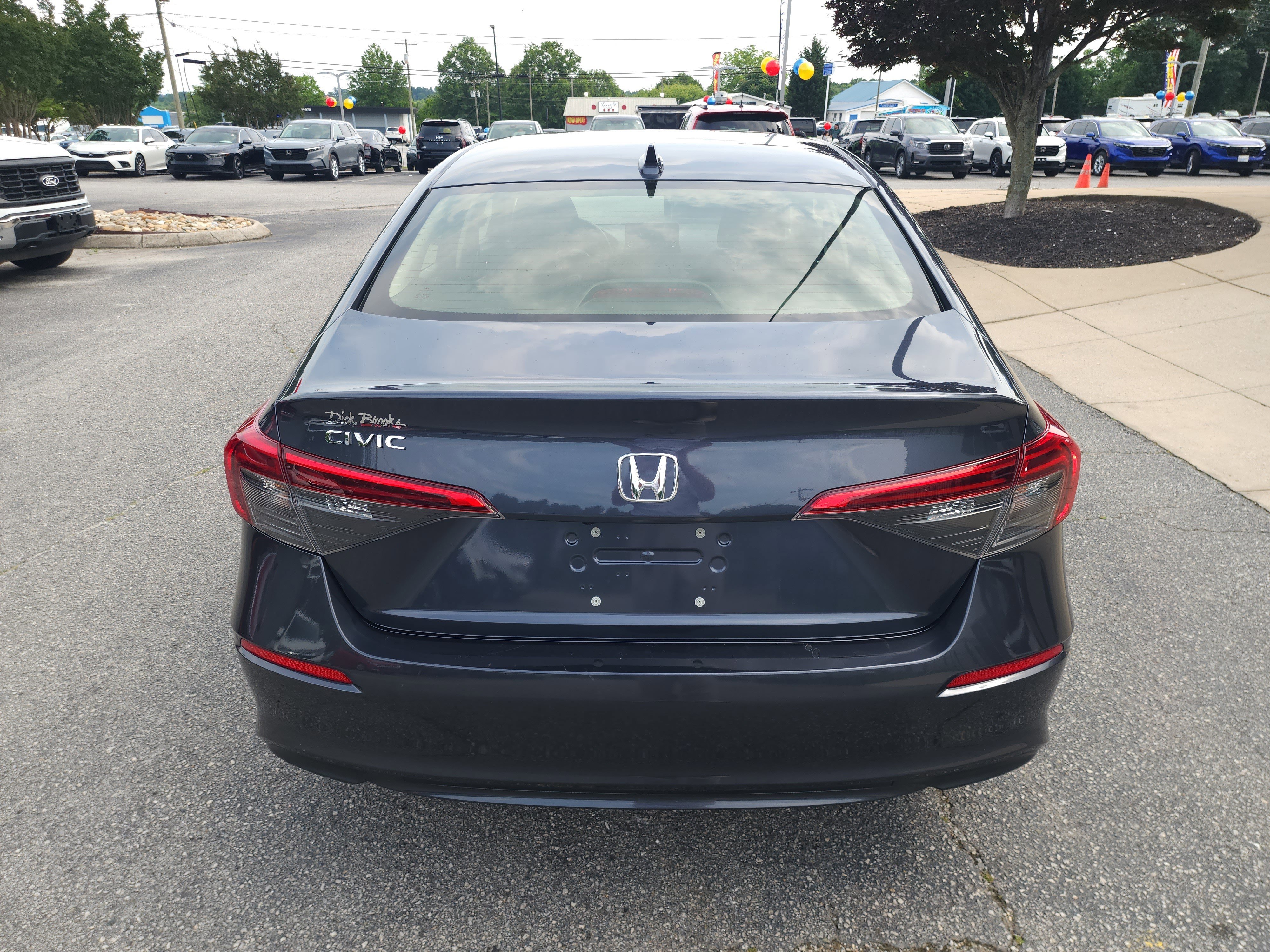 Used 2022 Honda Civic EX image 5