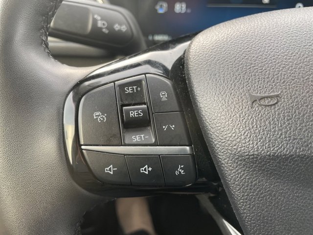 Used 2023 Ford Escape Platinum image 19