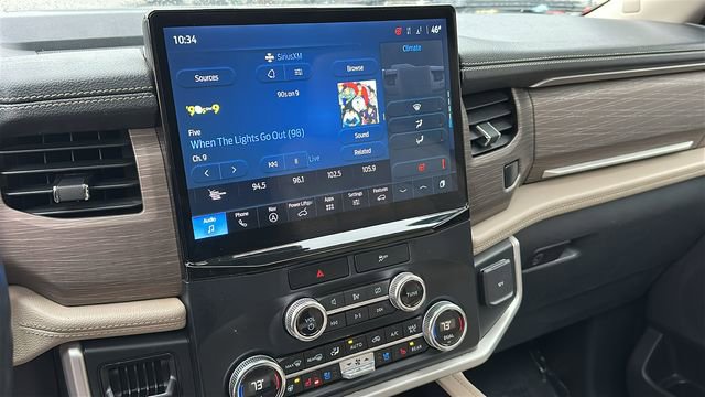 Certified 2023 Ford Expedition Limited image 28