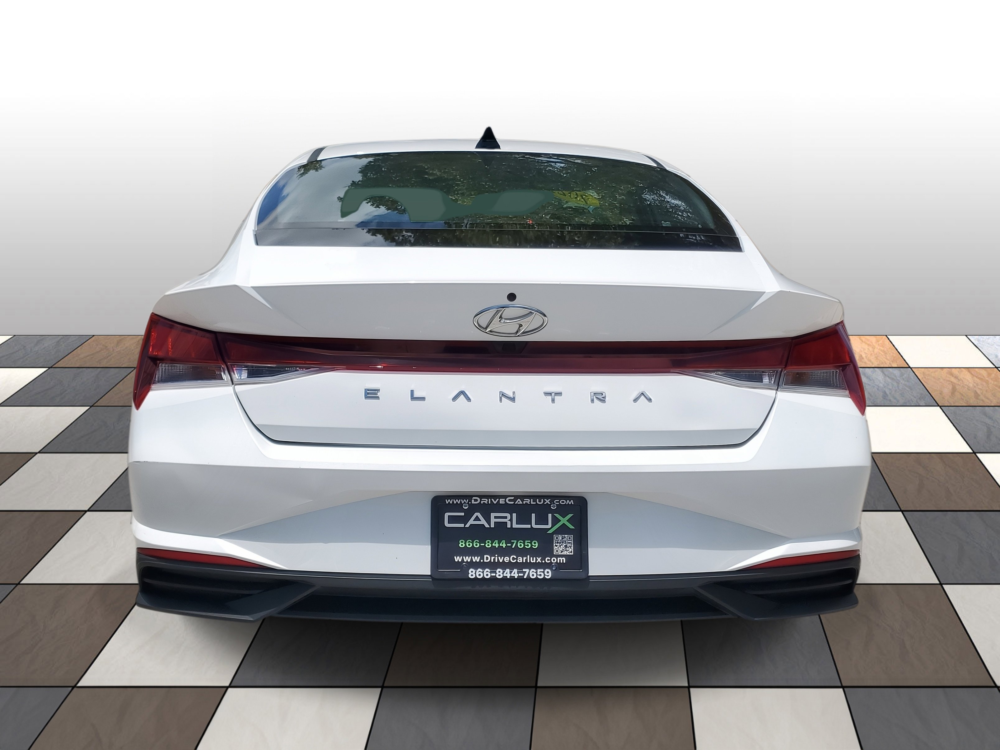 Used 2021 Hyundai Elantra SEL image 5