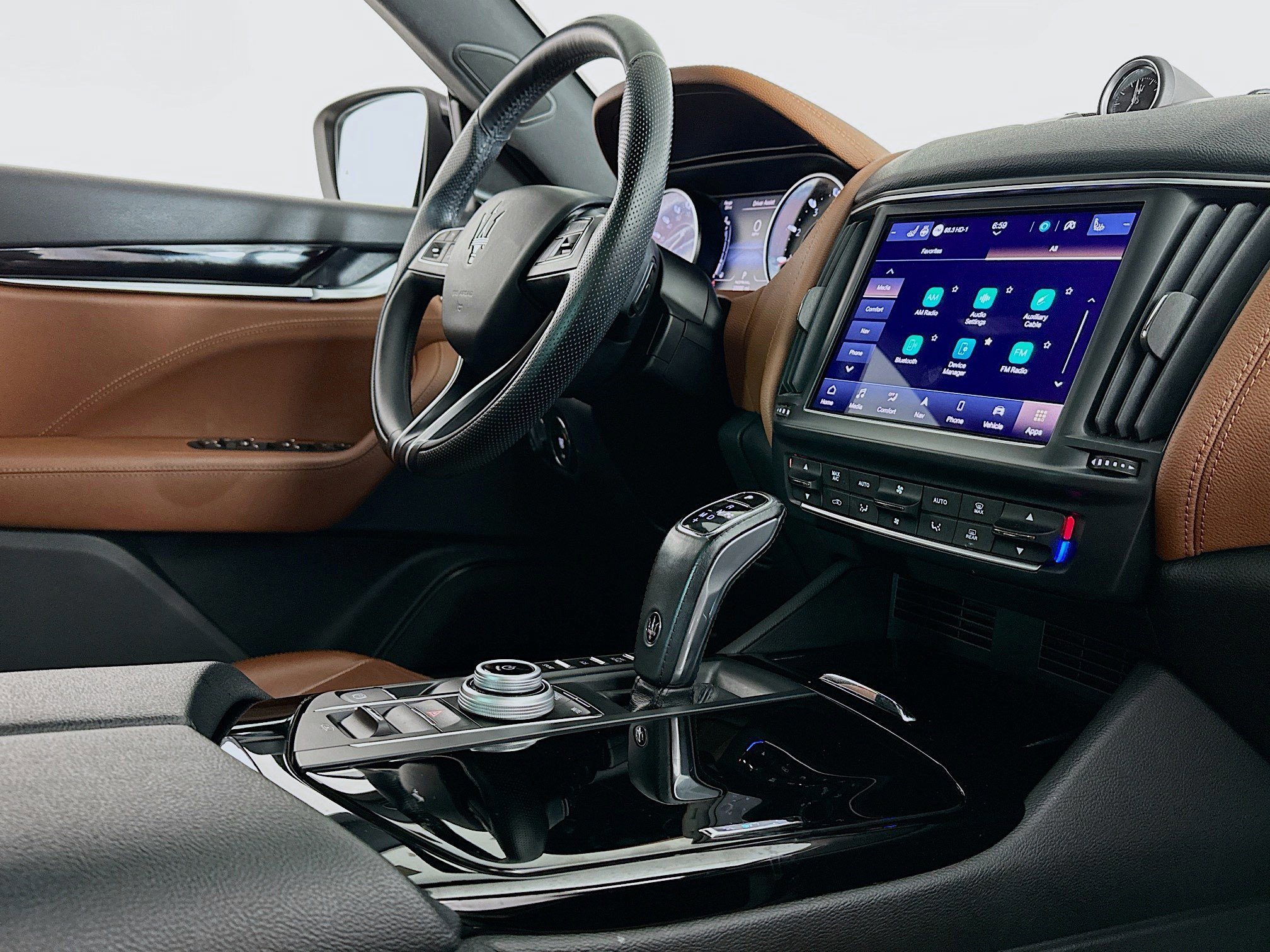 Used 2022 Maserati Levante Modena image 29