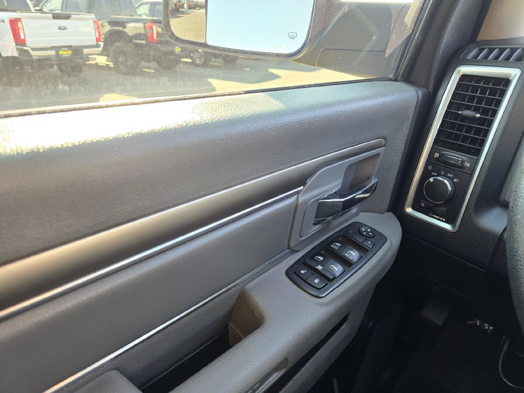 Used 2017 RAM 2500 SLT AWD/4WD image 31